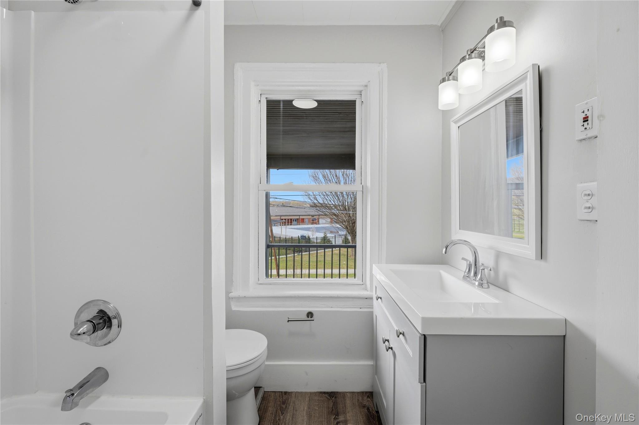 45 S Robinson Avenue Unit: 2