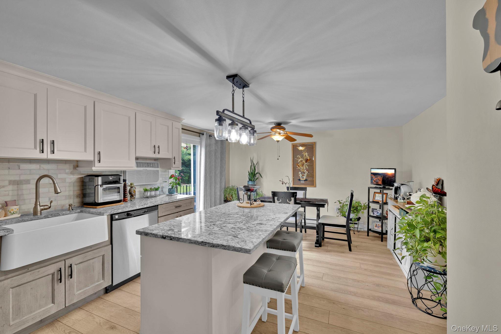 106 Parr Meadow Drive Unit: 1F