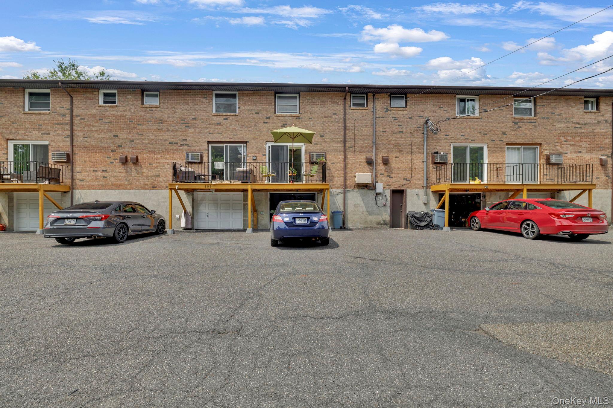 106 Parr Meadow Drive Unit: 1F