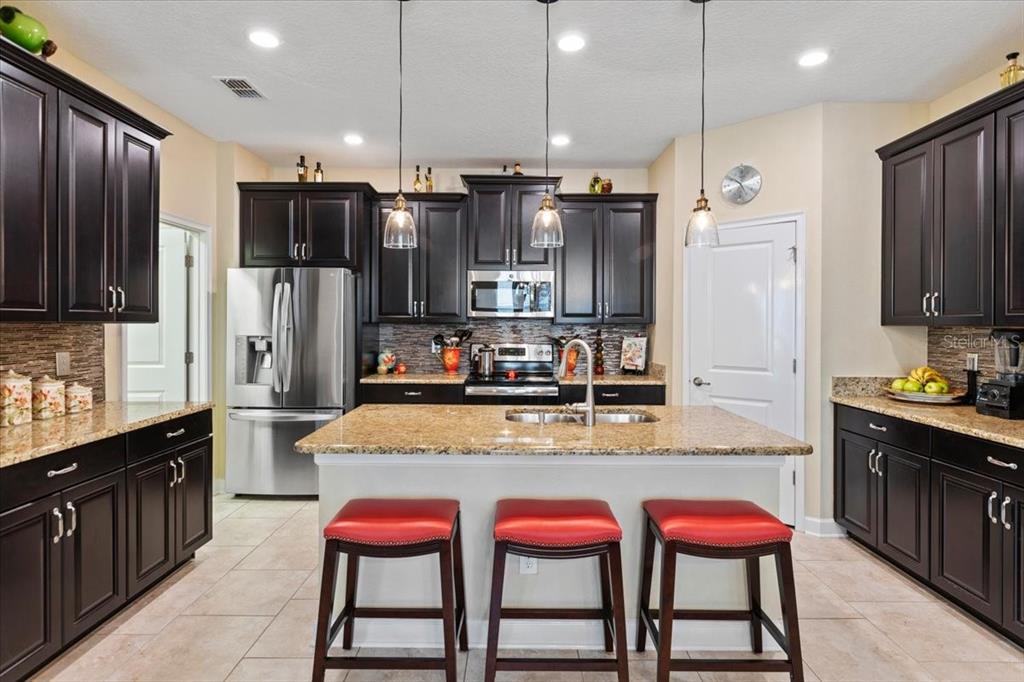 4628 TERRY TOWN DRIVE