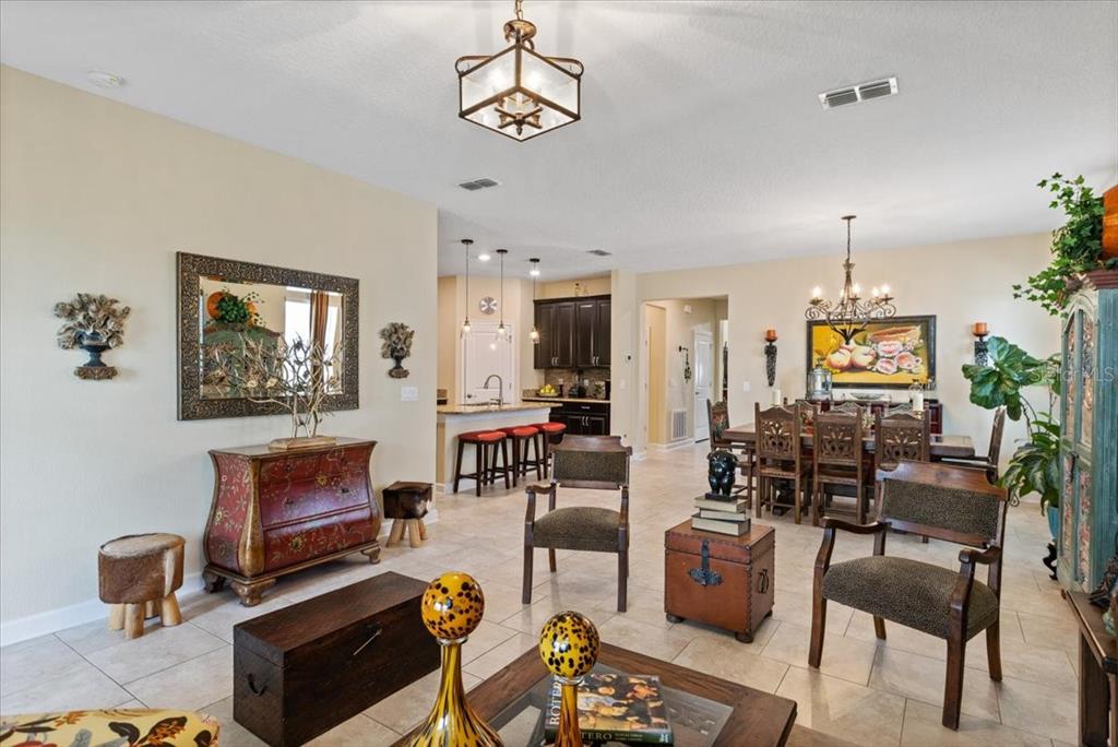 4628 TERRY TOWN DRIVE