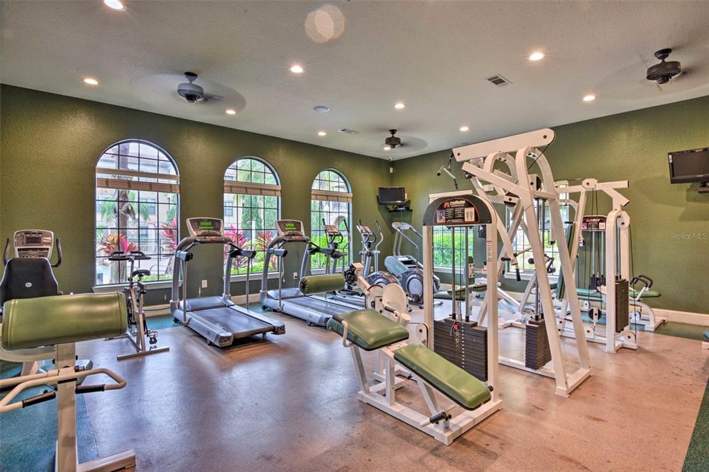 903 CHARO PARKWAY Unit: 816