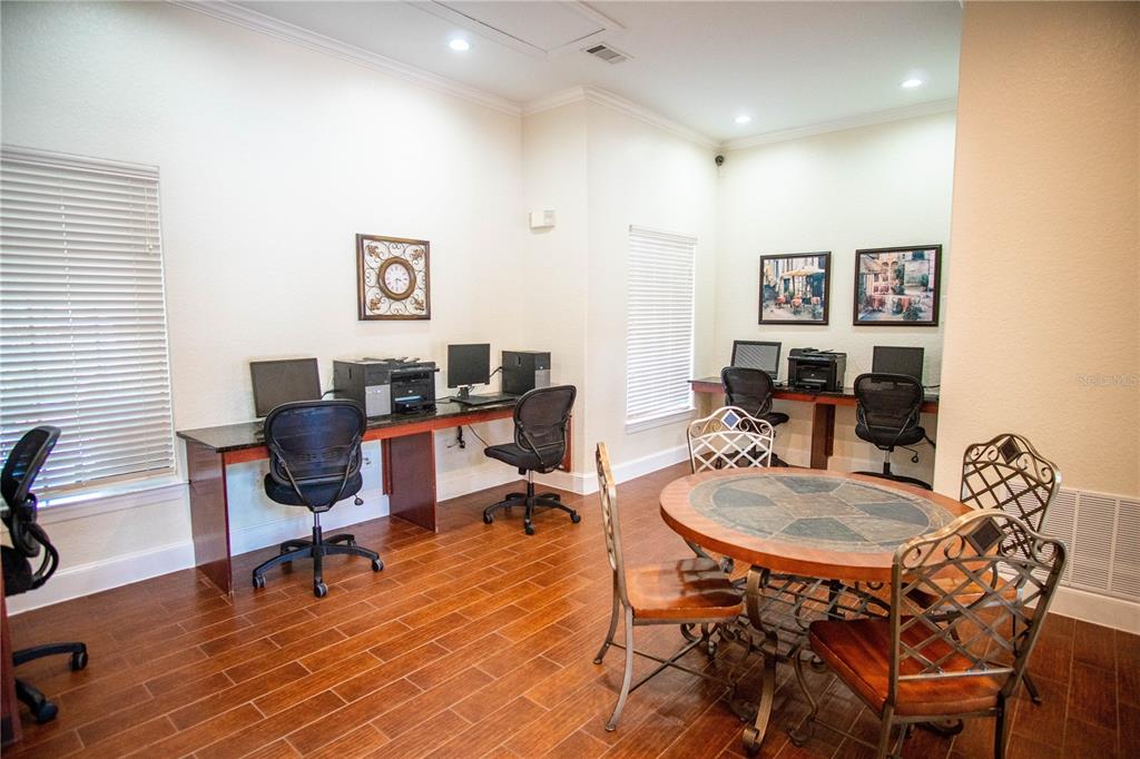 903 CHARO PARKWAY Unit: 816