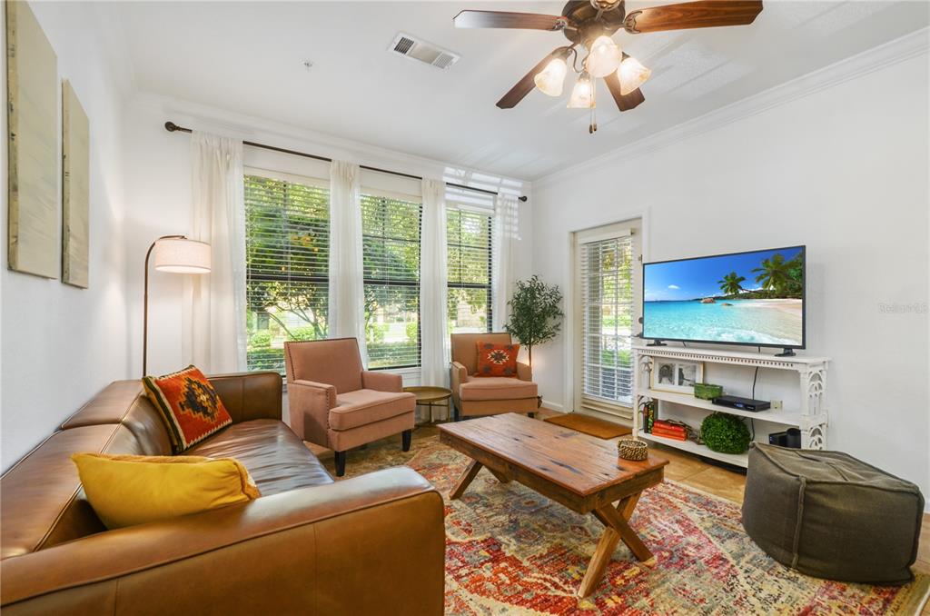 903 CHARO PARKWAY Unit: 816