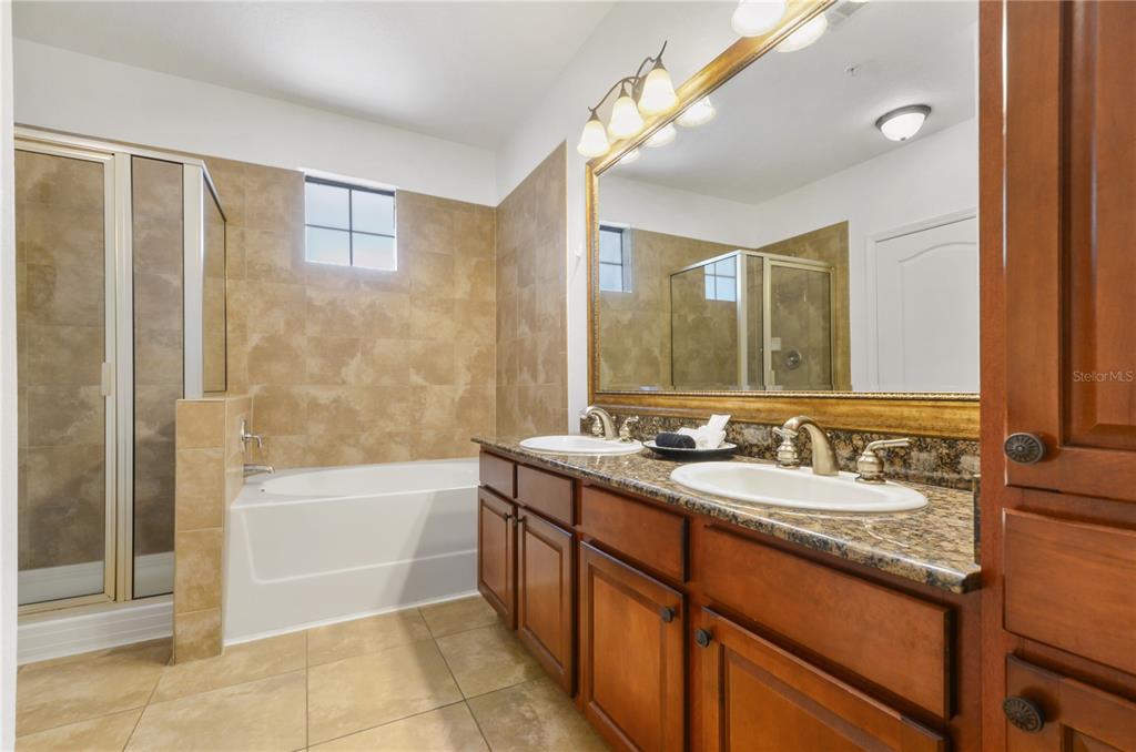 903 CHARO PARKWAY Unit: 816