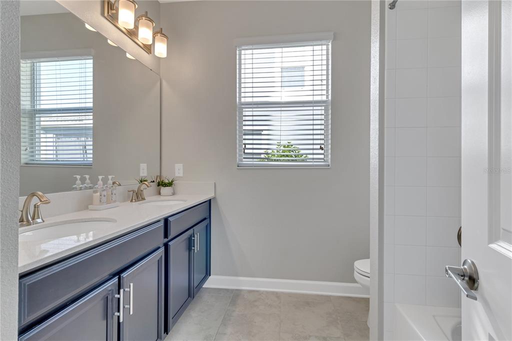8815 BALLY NEAL LOOP