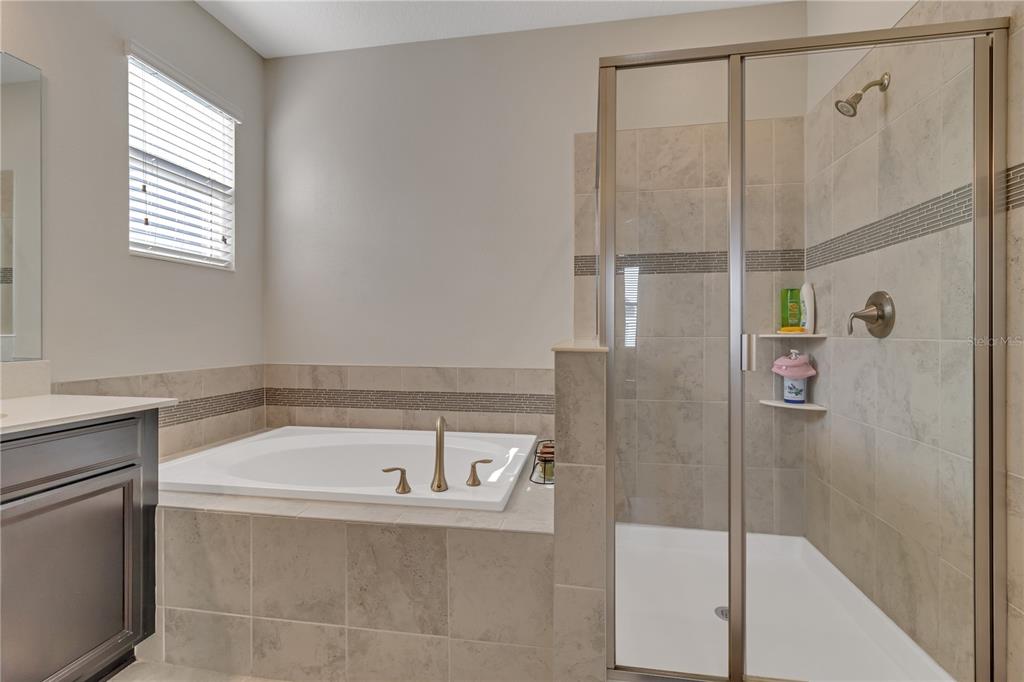 8815 BALLY NEAL LOOP