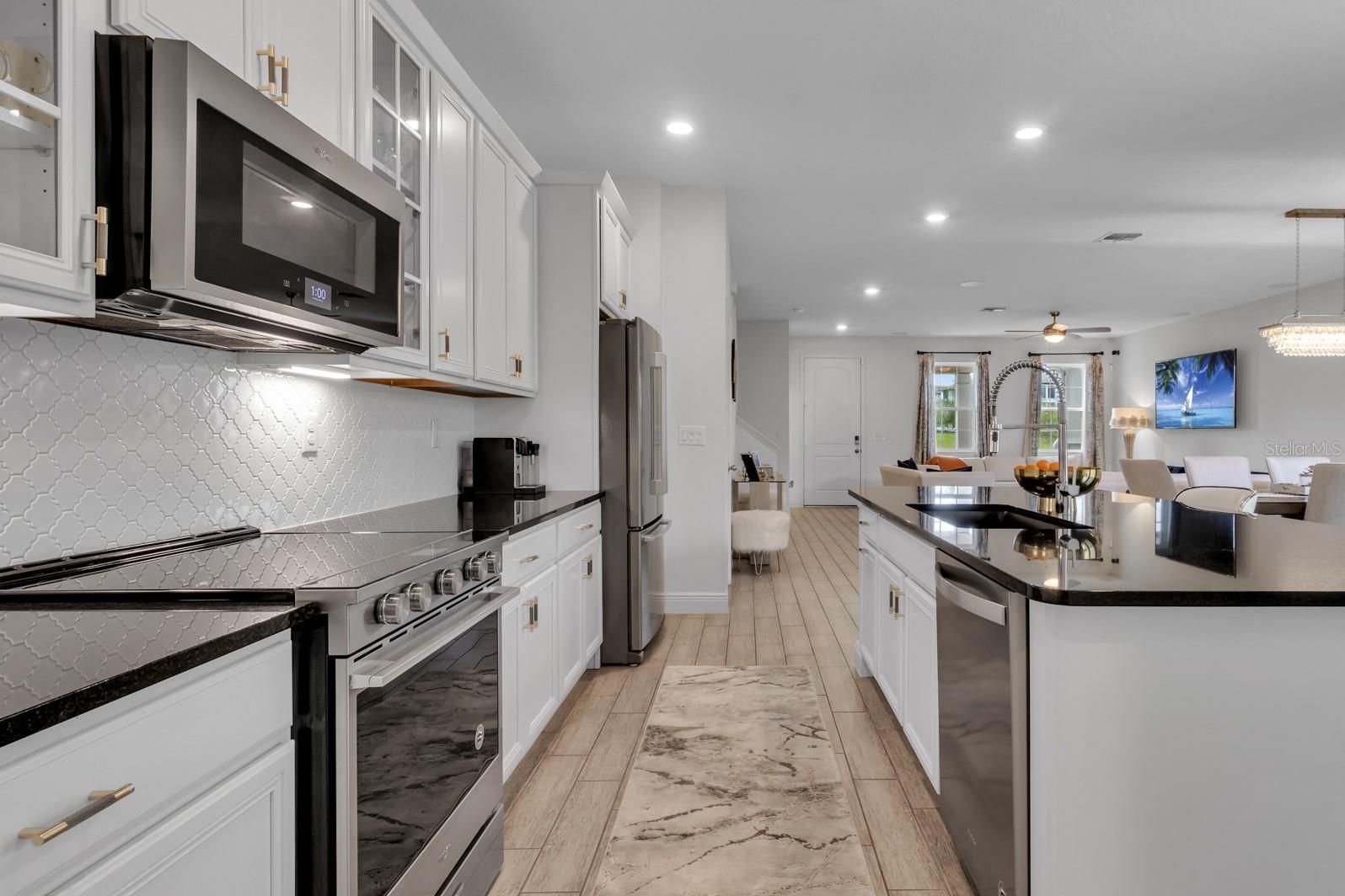 13745 BRESSLER ALLEY
