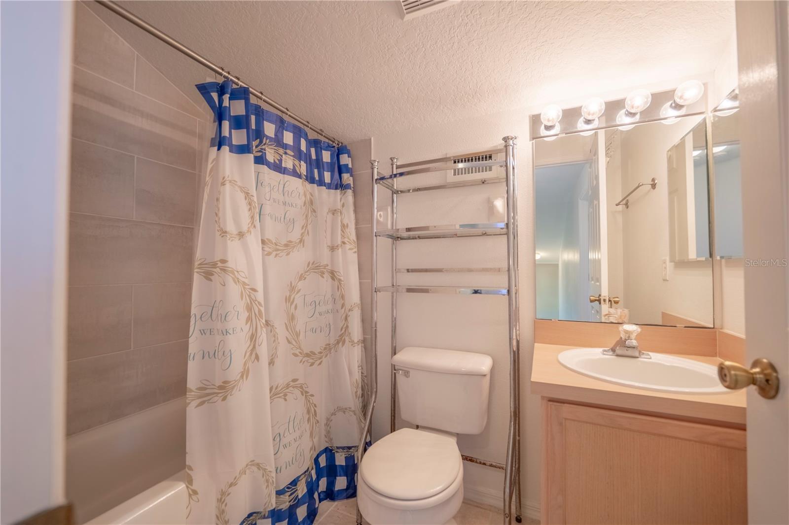 536 VIA DEL ORO DRIVE