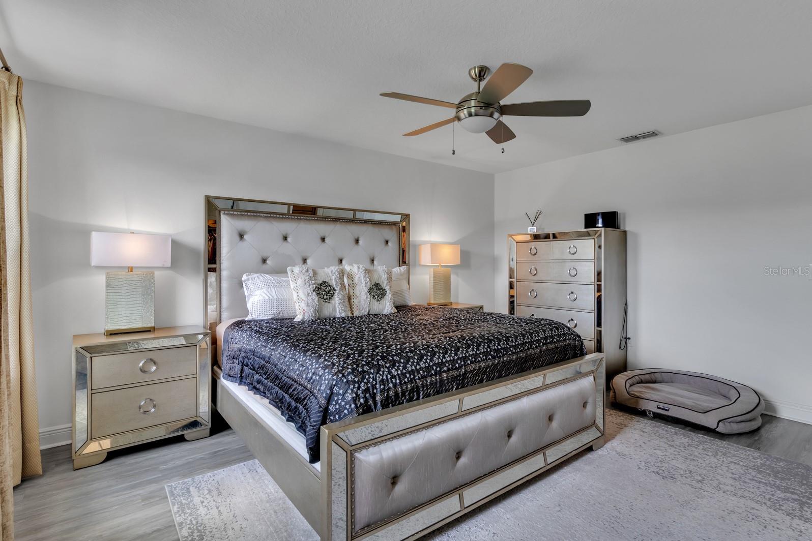 13745 BRESSLER ALY