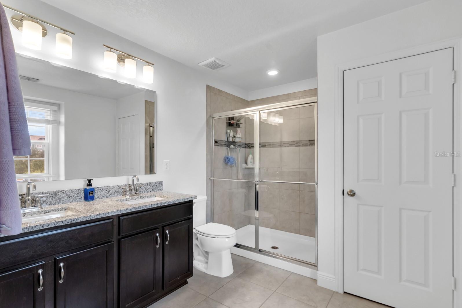 13745 BRESSLER ALY