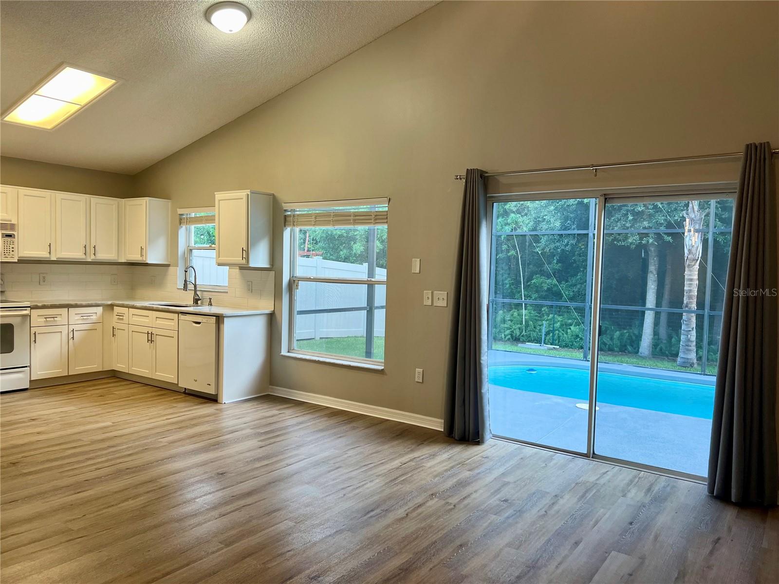13362 HERON COVE DR