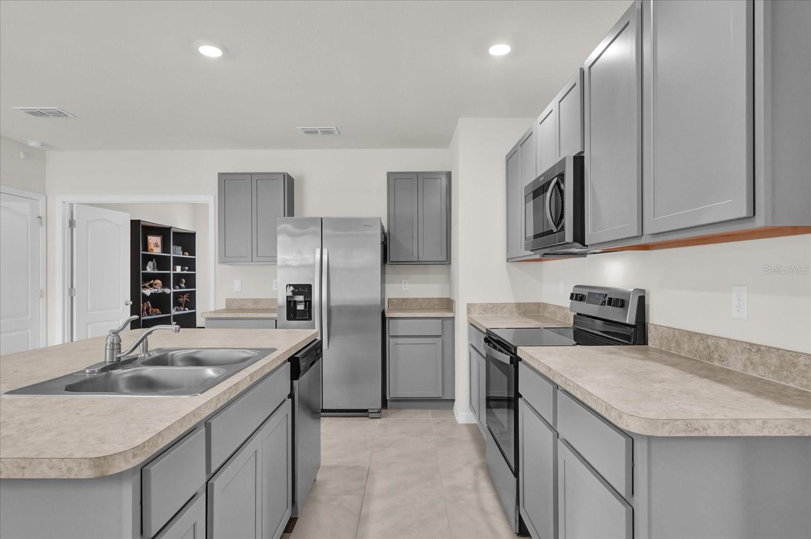 336 PELHAM PARK DR