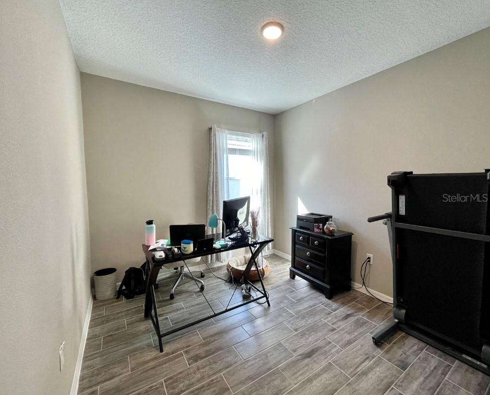2288 CANYON BREEZE AVE