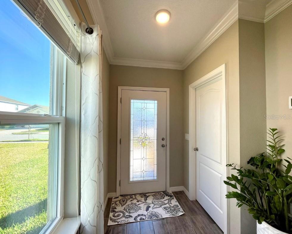 2288 CANYON BREEZE AVE