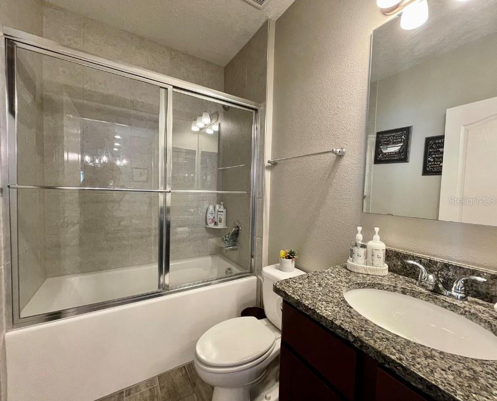 2288 CANYON BREEZE AVE