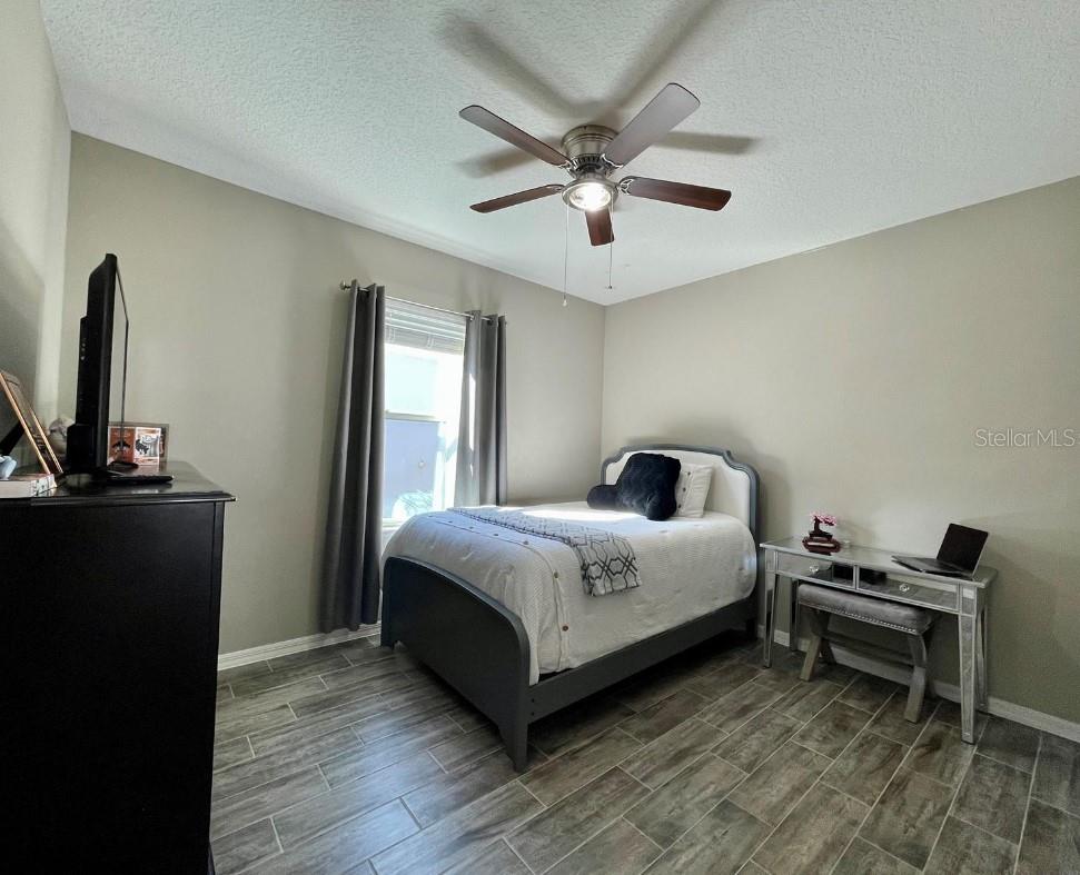 2288 CANYON BREEZE AVE