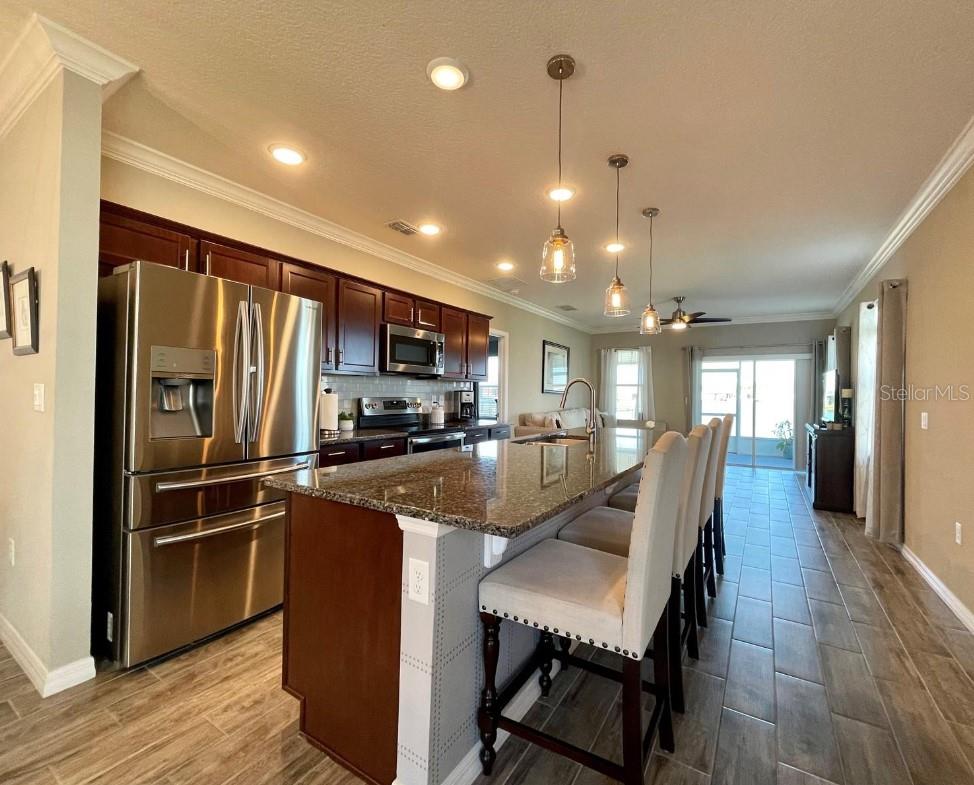 2288 CANYON BREEZE AVE