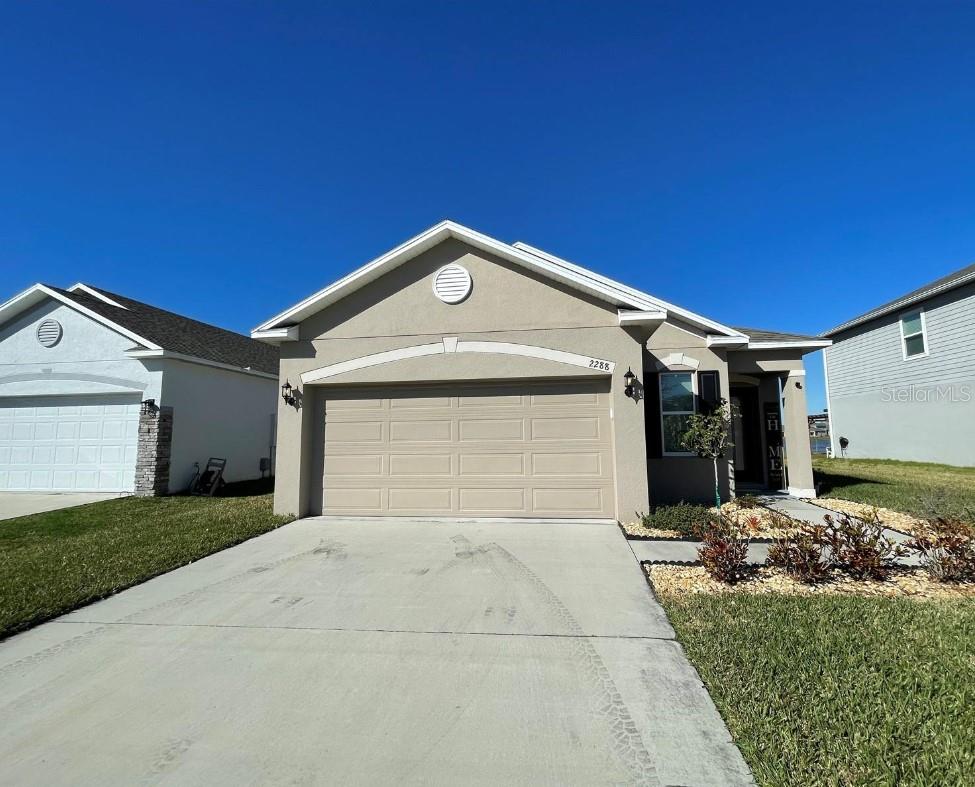 2288 CANYON BREEZE AVE