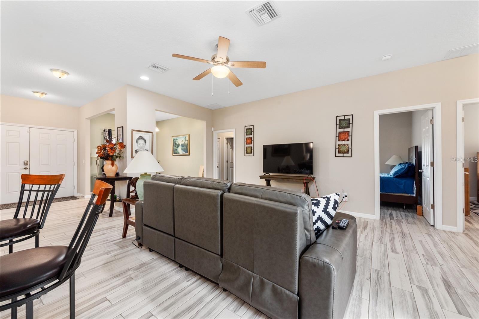 408 BOSWELL WAY