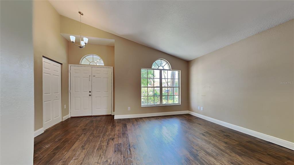 7613 SILVER CROWN COURT