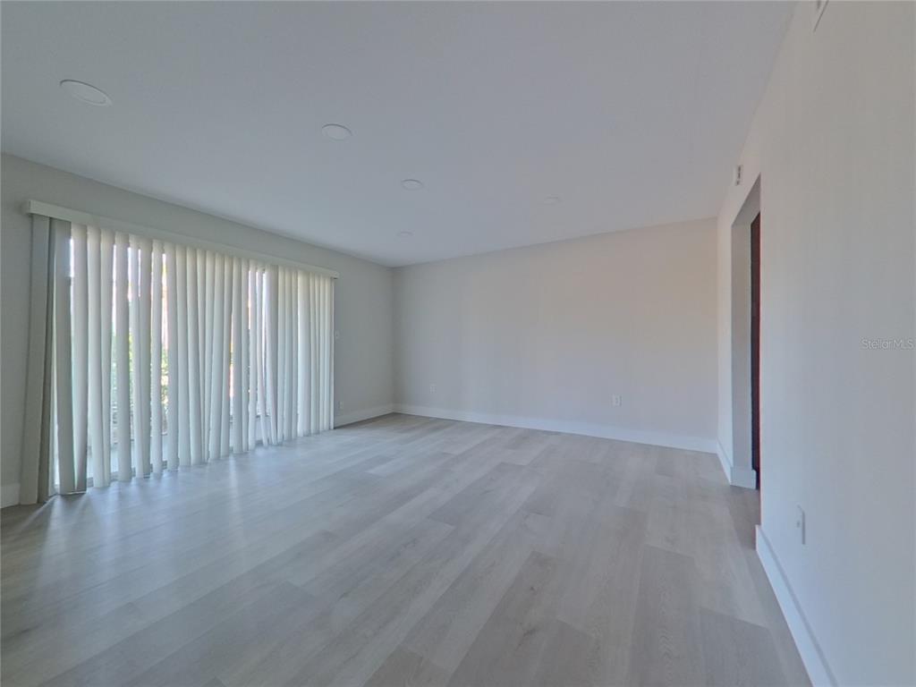 544 ORANGE DRIVE Unit: 12