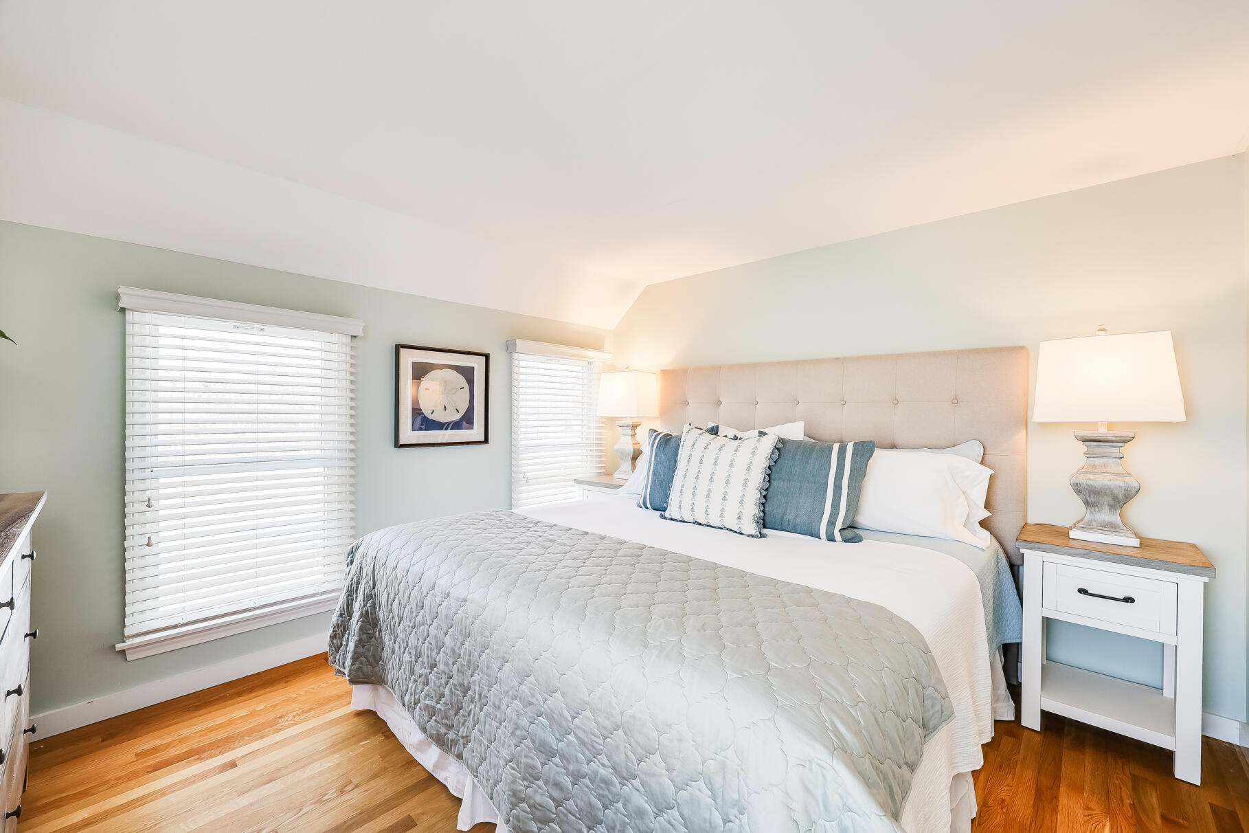 23 Linger Longer Cartway
