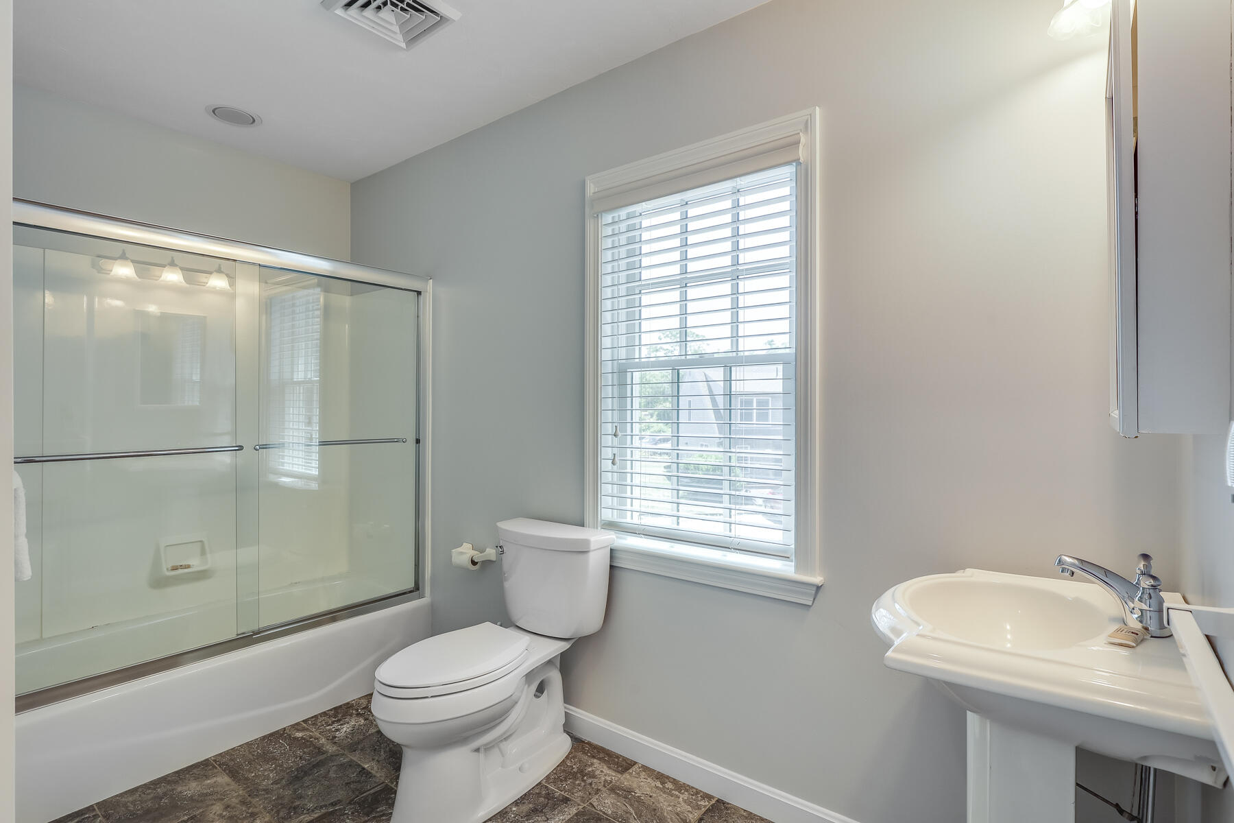 40 Linger Longer Cartway