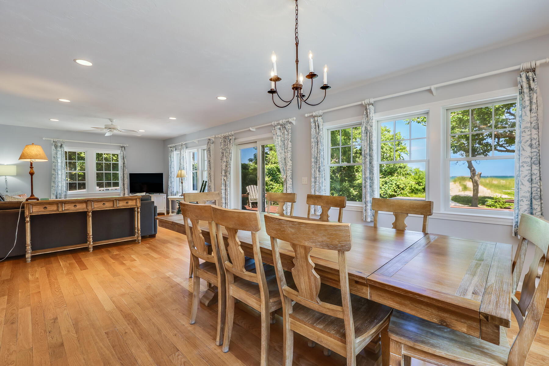 40 Linger Longer Cartway