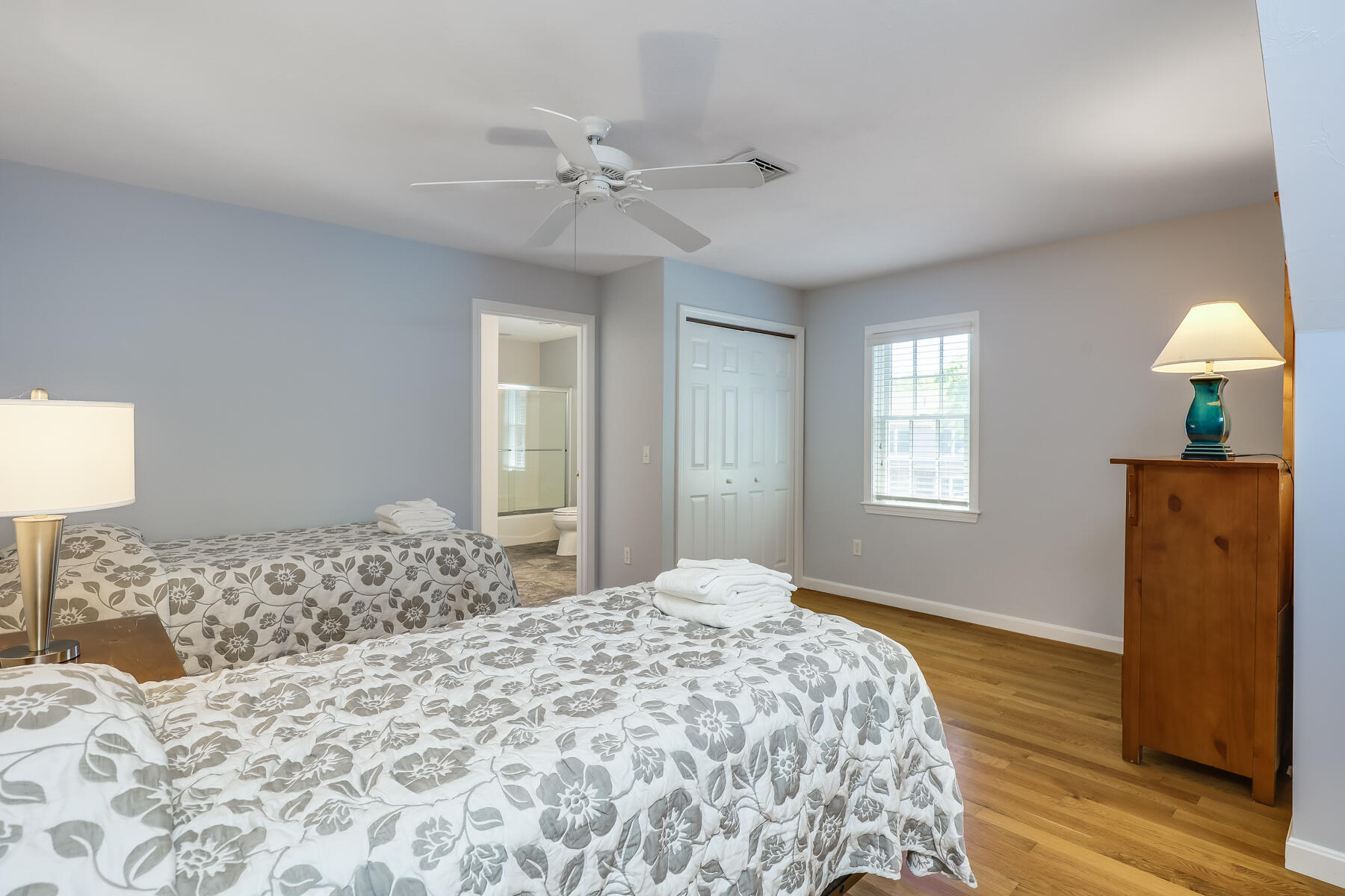 40 Linger Longer Cartway