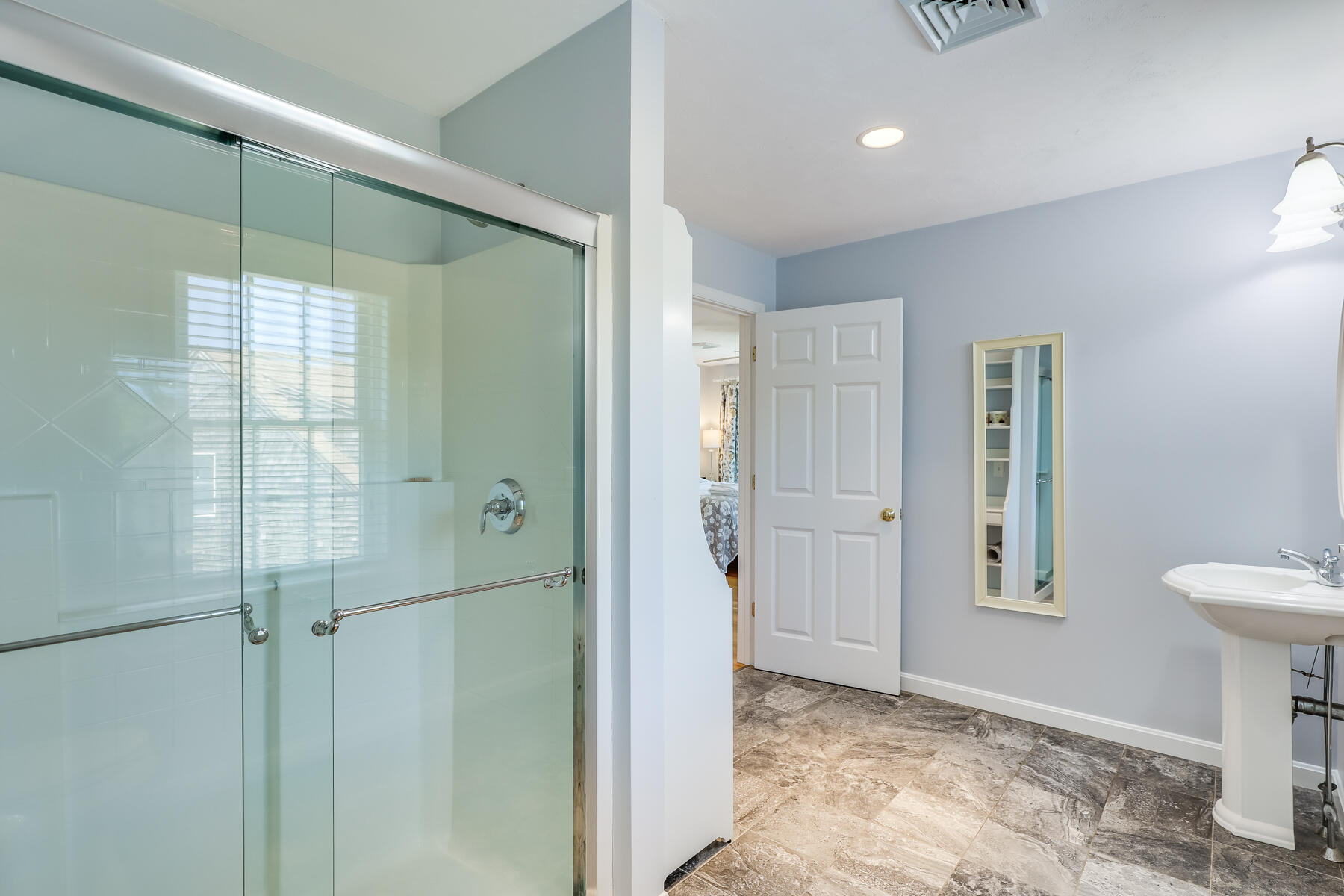 40 Linger Longer Cartway