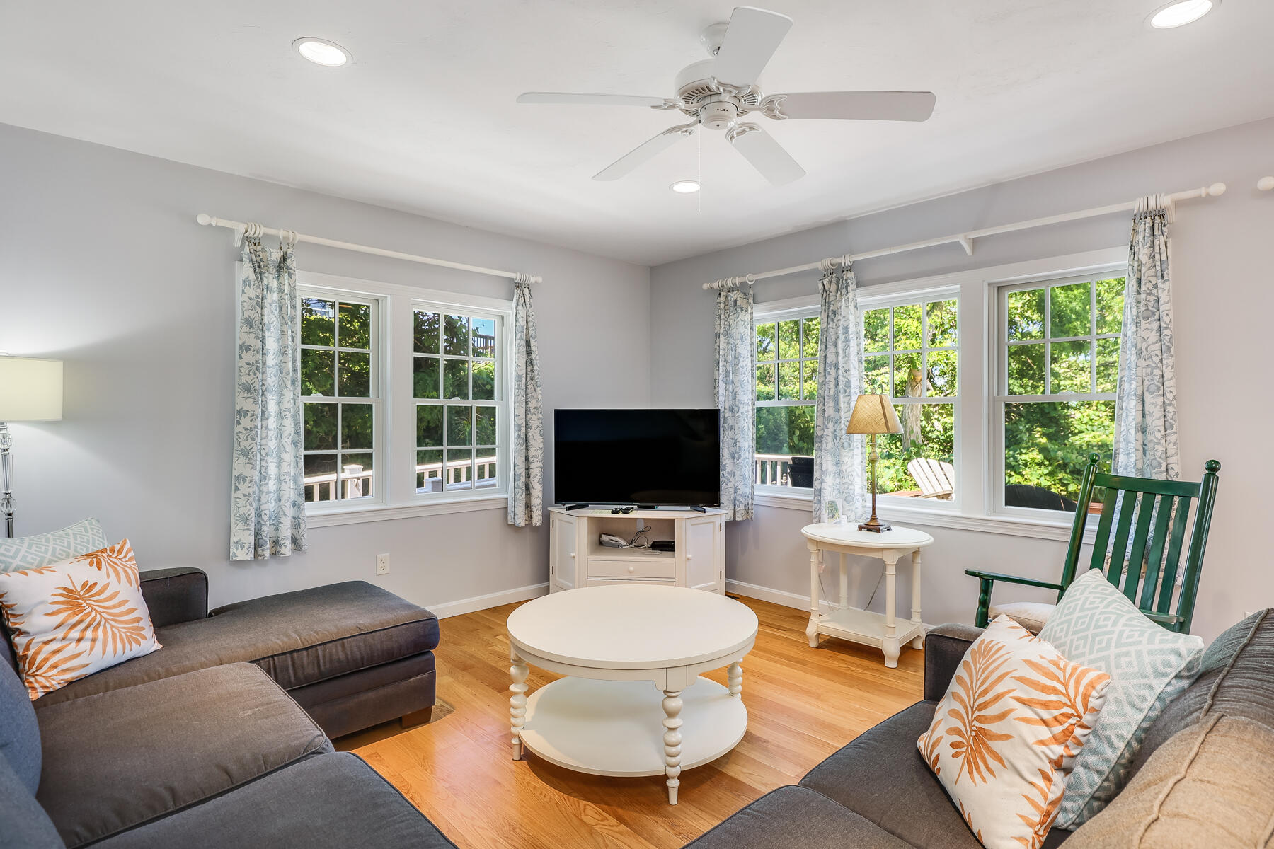 40 Linger Longer Cartway