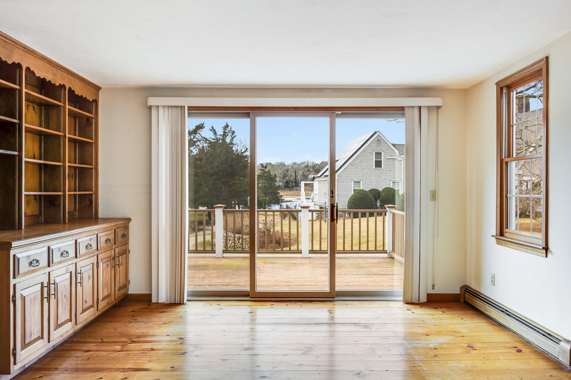 61 Bay Lane