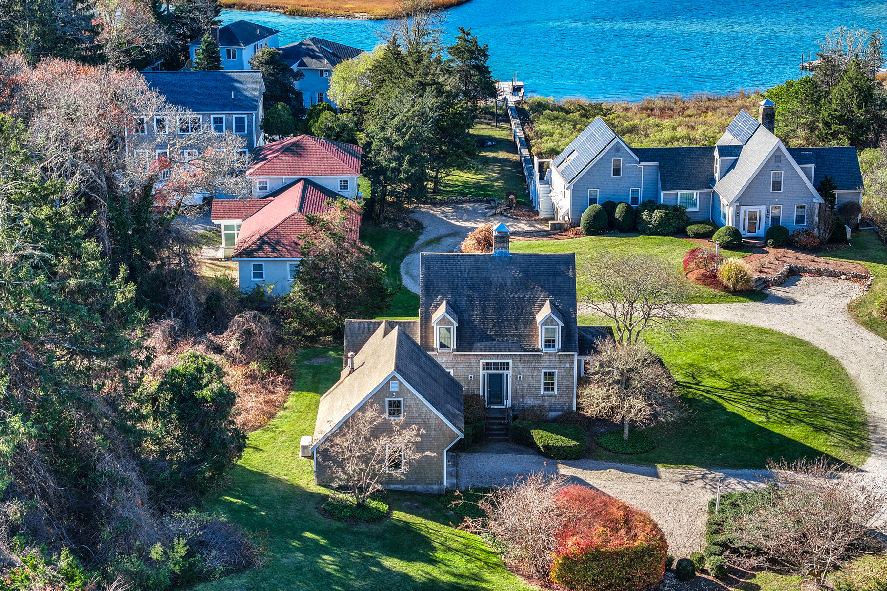 61 Bay Lane