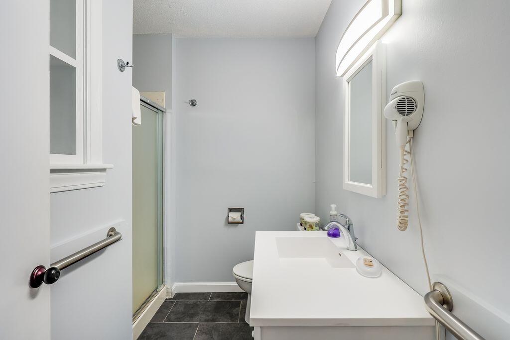 261 Linnell Landing Road # 4