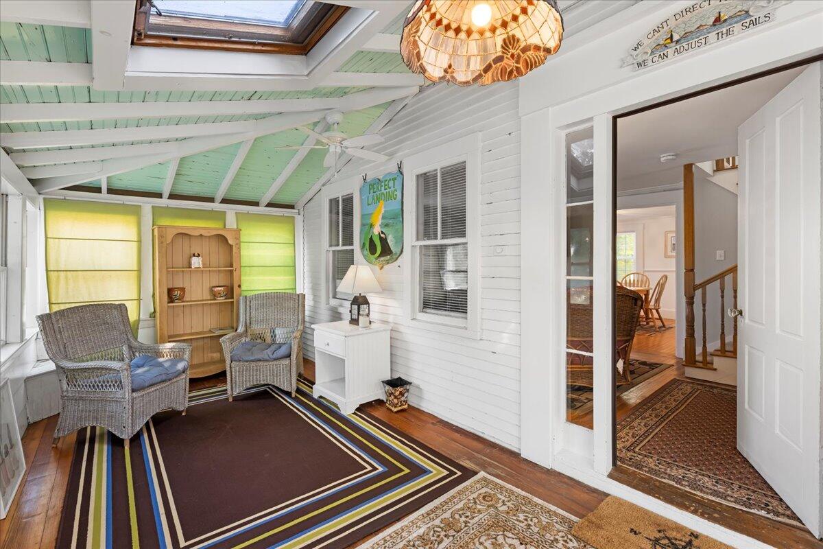 17 Coddington Road