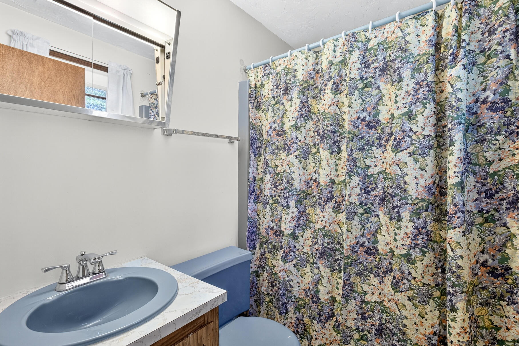 153 Blackthorn Road