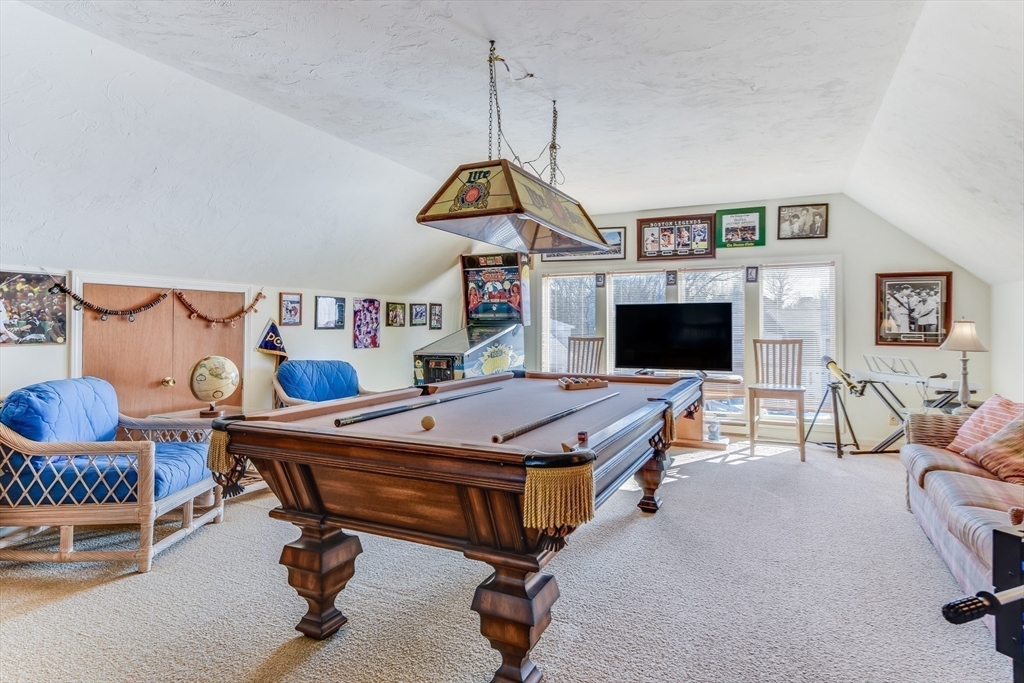 60 Deerfield Rd
