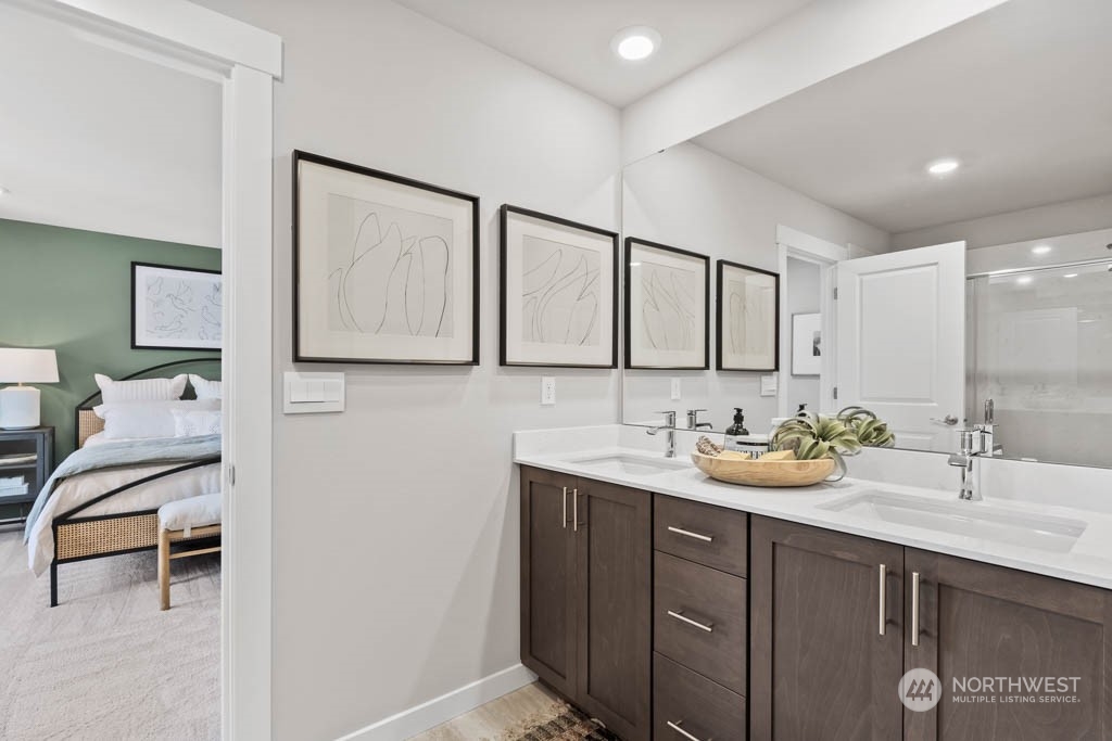 18409 6th Avenue W Unit: NCV34