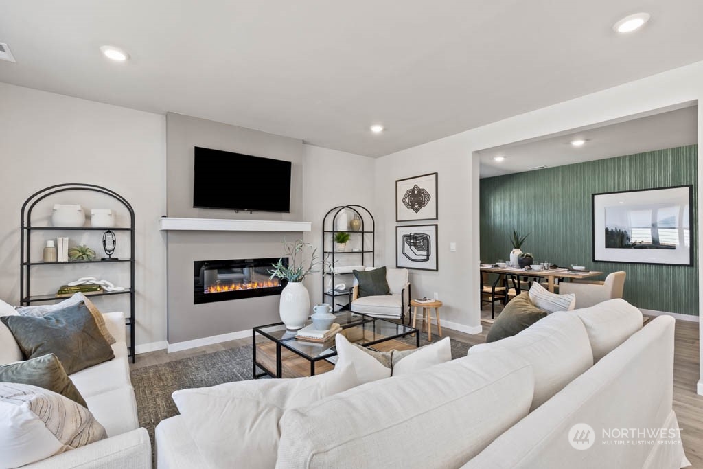 18409 6th Avenue W Unit: NCV34