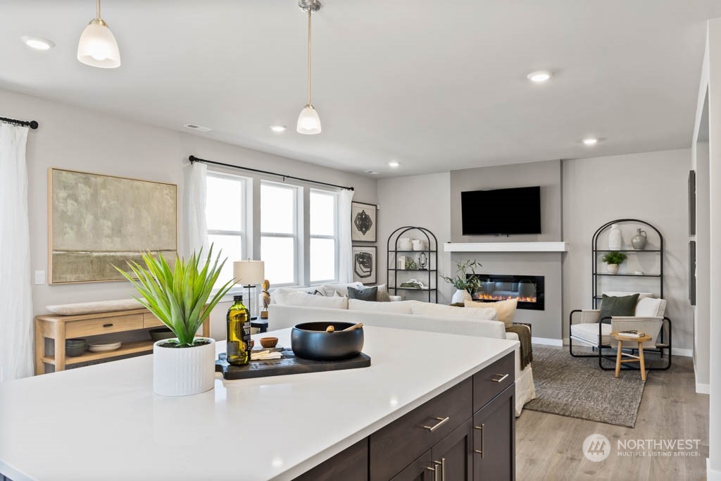 18409 6th Avenue W Unit: NCV34