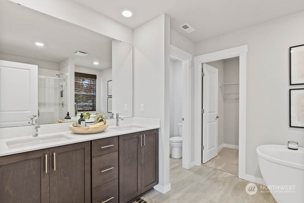 18409 6th Avenue W Unit: NCV34