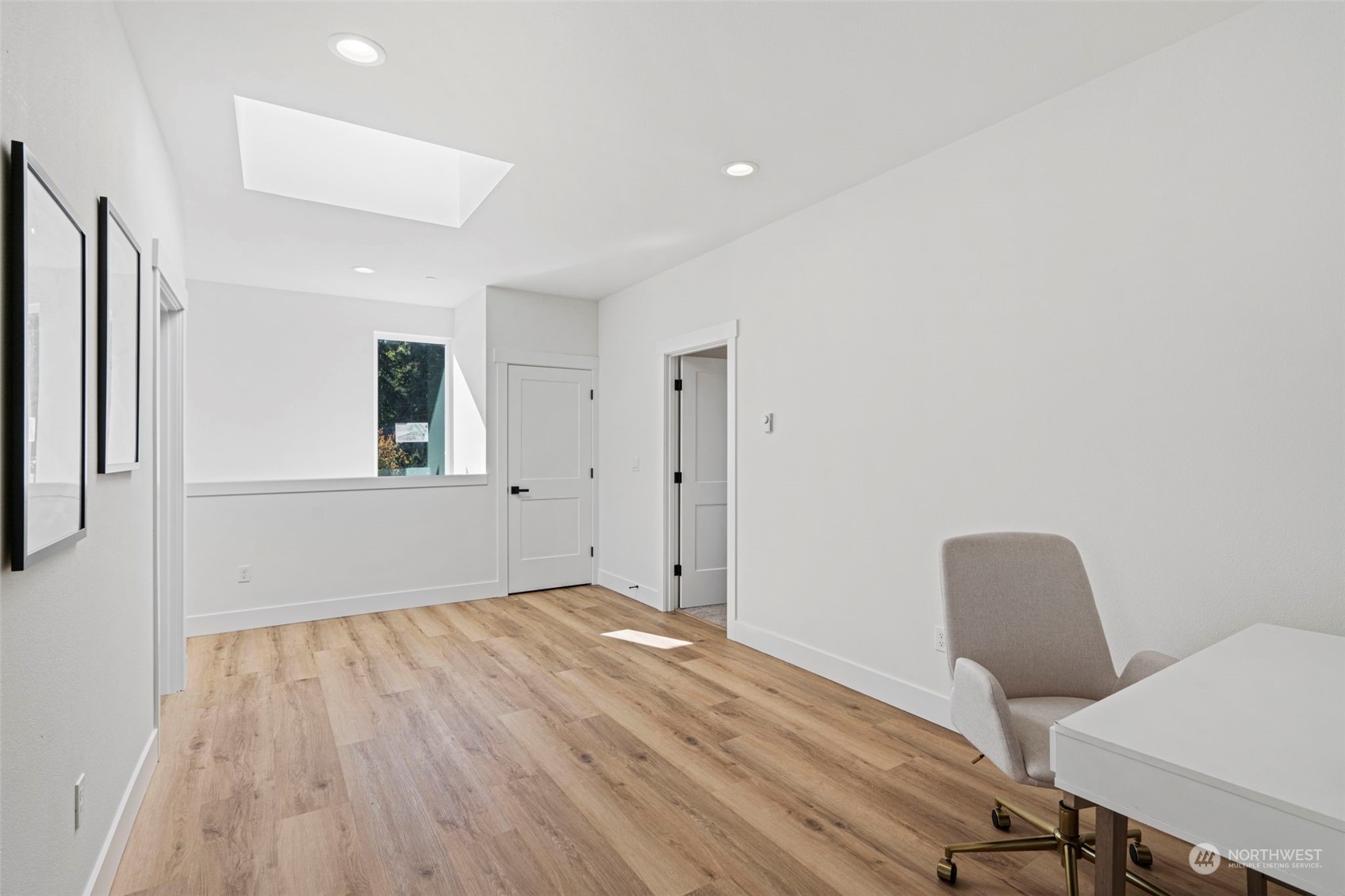 20120 61st Place W Unit: TH13