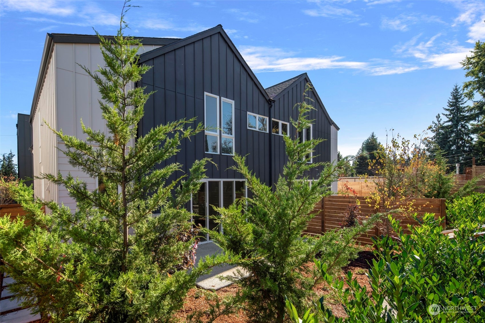 20120 61st Place W Unit: TH13