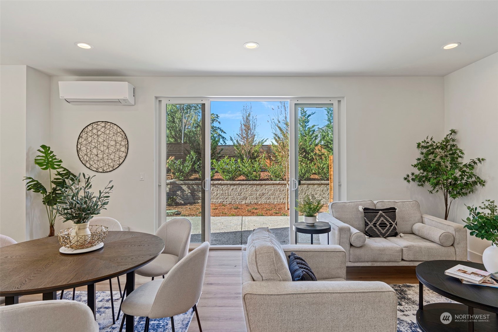 20120 61st Place W Unit: TH13