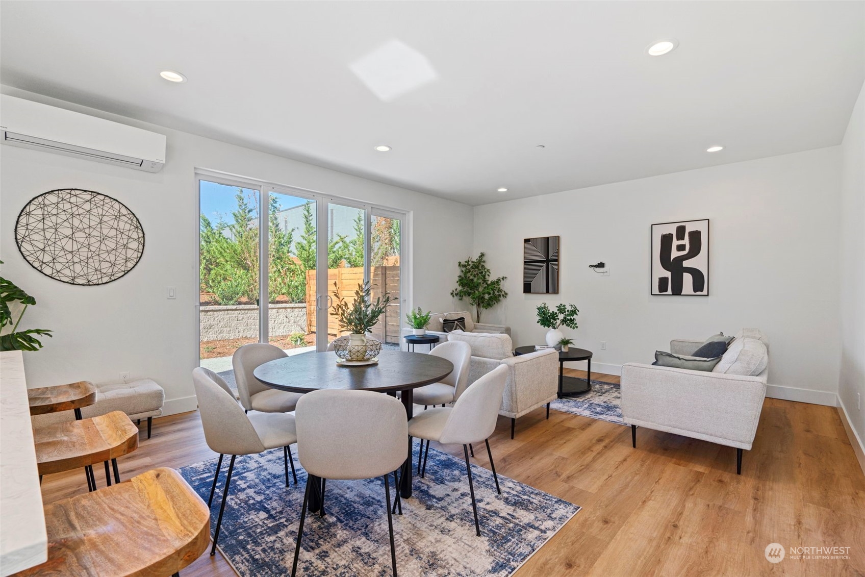 20120 61st Place W Unit: TH13