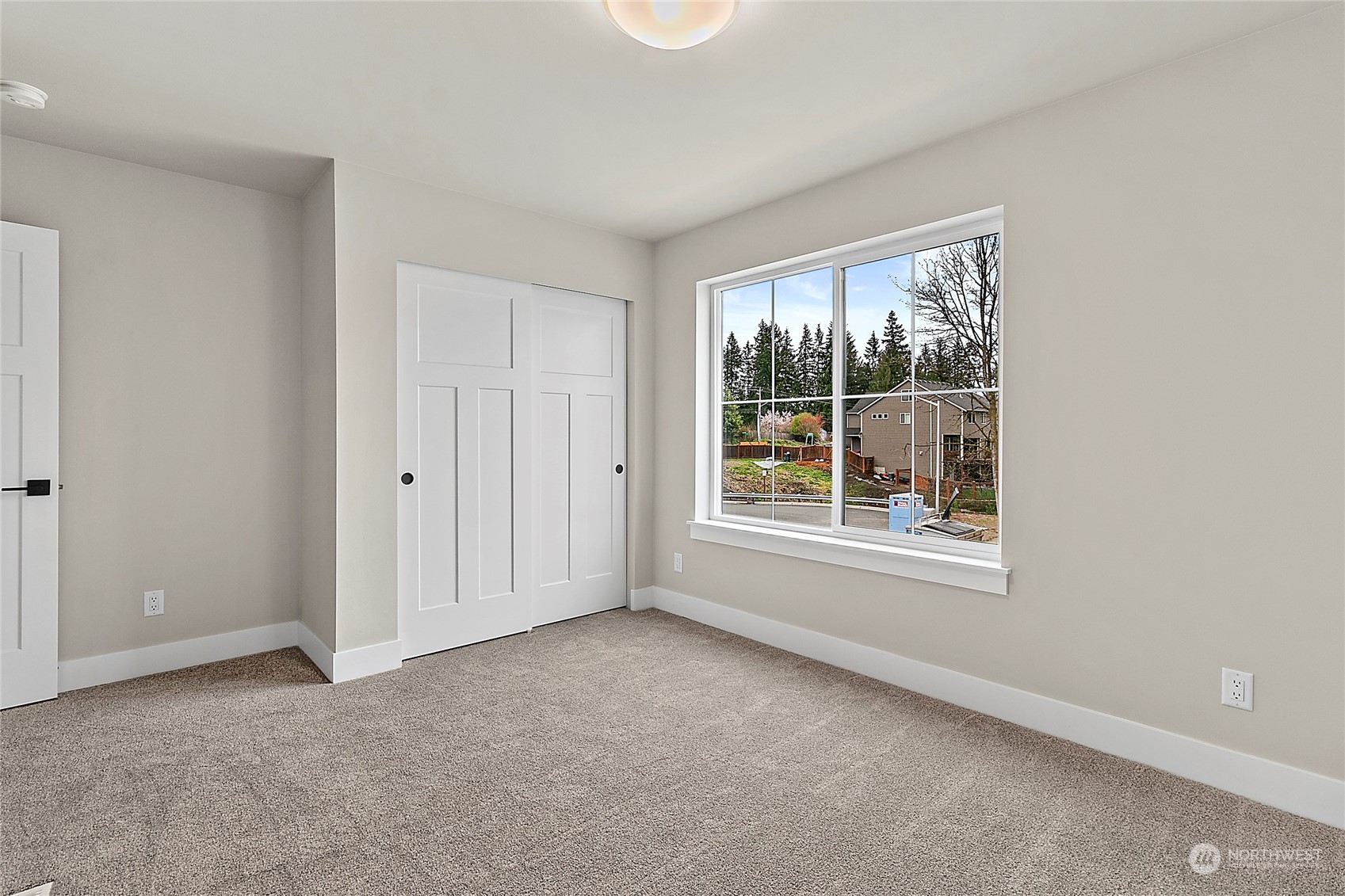 2514 121st Place SE Unit: EE 02