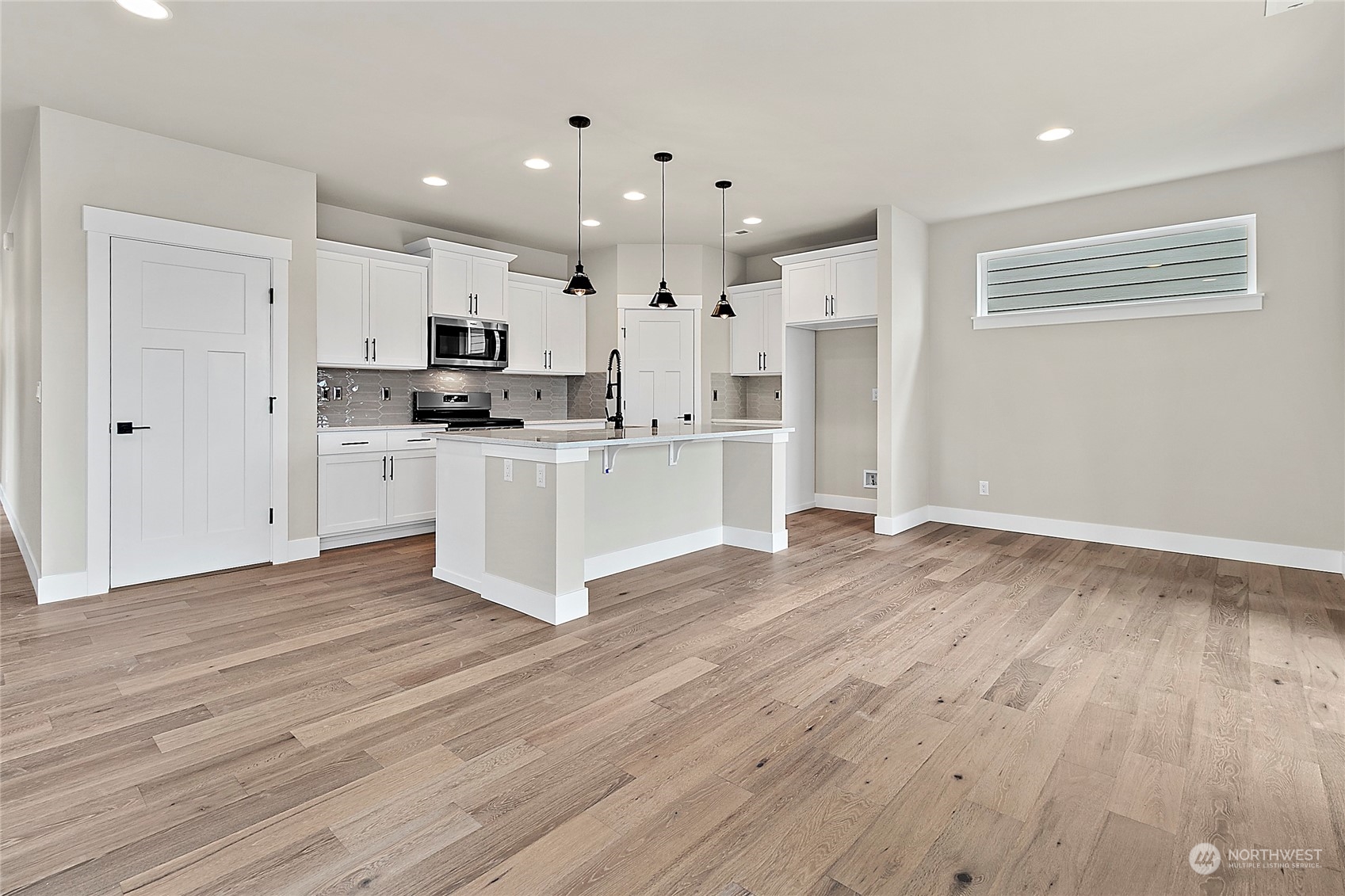 2514 121st Place SE Unit: EE 02