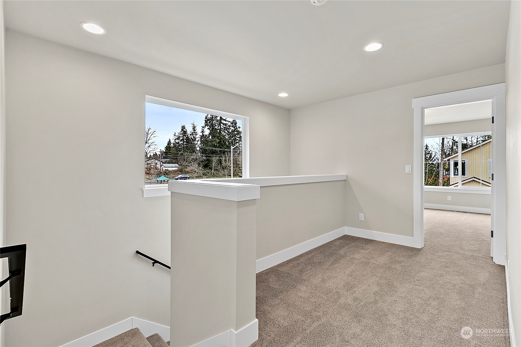 2514 121st Place SE Unit: EE 02