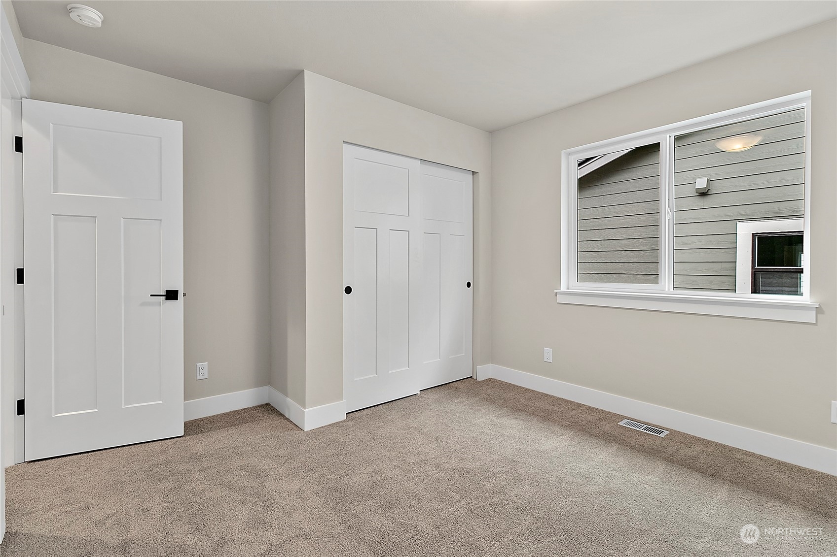 2514 121st Place SE Unit: EE 02